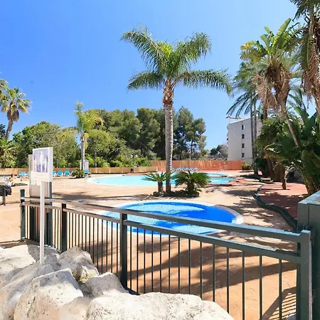 Uhc Festival Village Apartment *