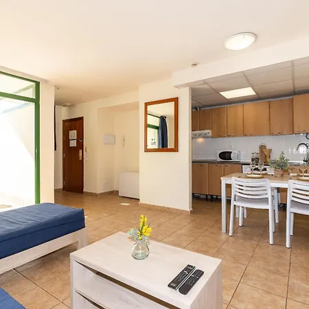 Uhc Festival Village Apartment *