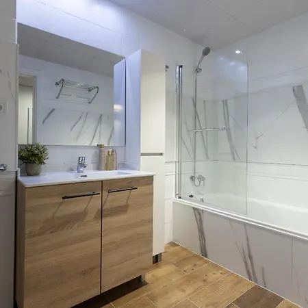 Uhc Festival Village Apartment